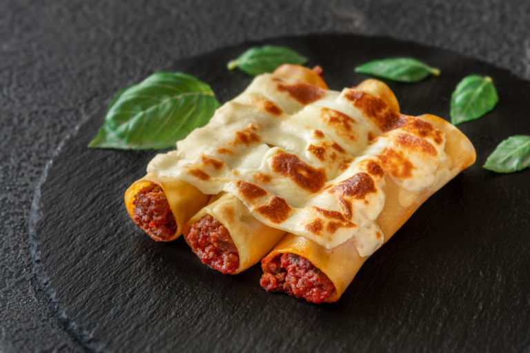 Cannelloni à Bolonhesa: Receita Clássica de Massa Recheada para uma Refeição Italiana Inesquecível